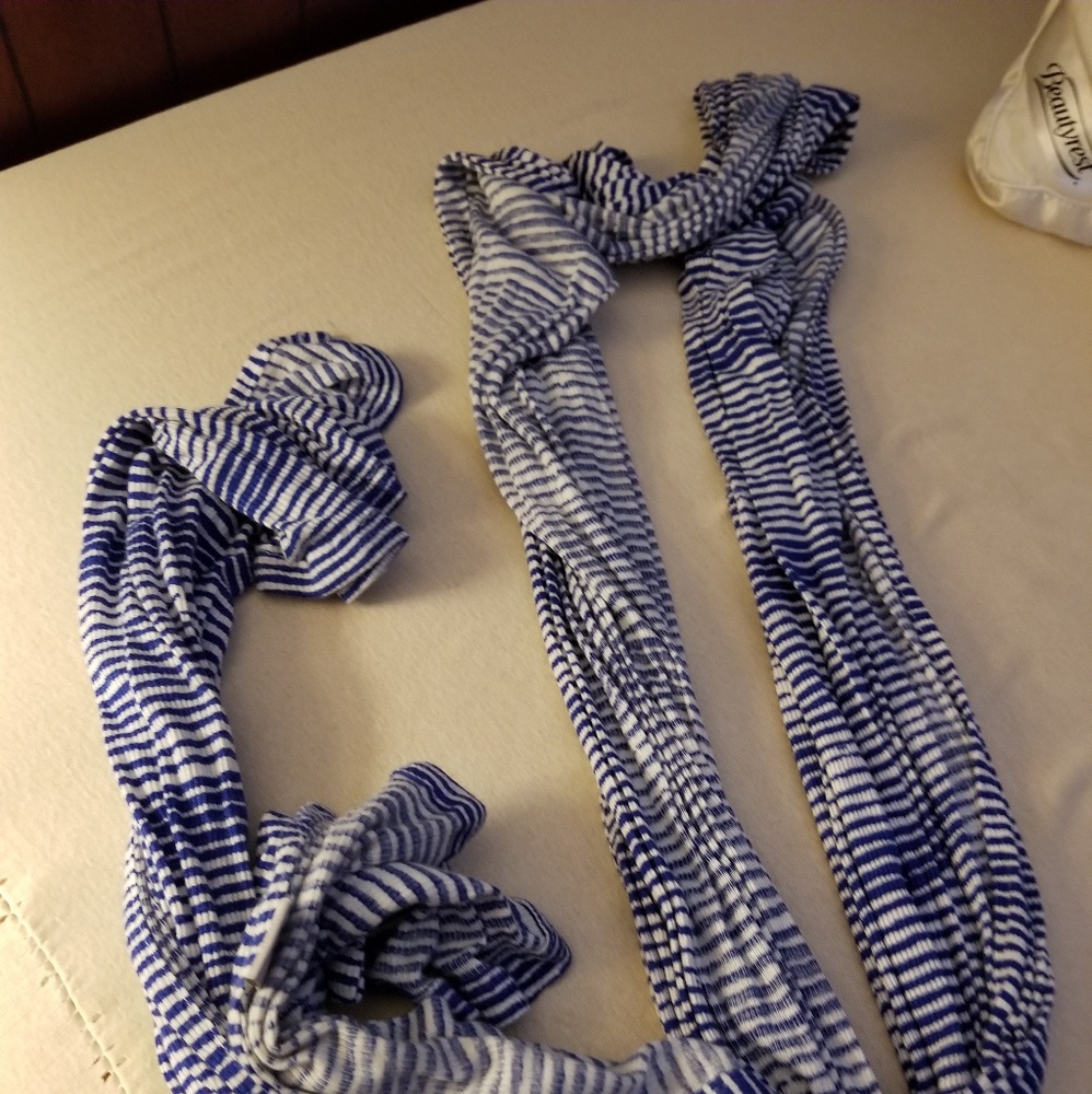 Blue scarf bundle - Picture 3 of 4